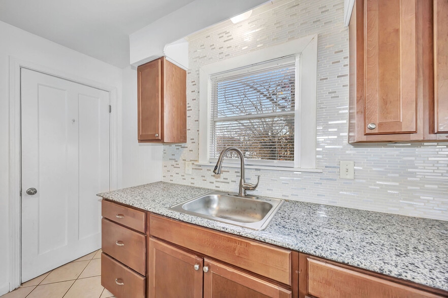 Building Photo - 2324 Langdon Farm Rd