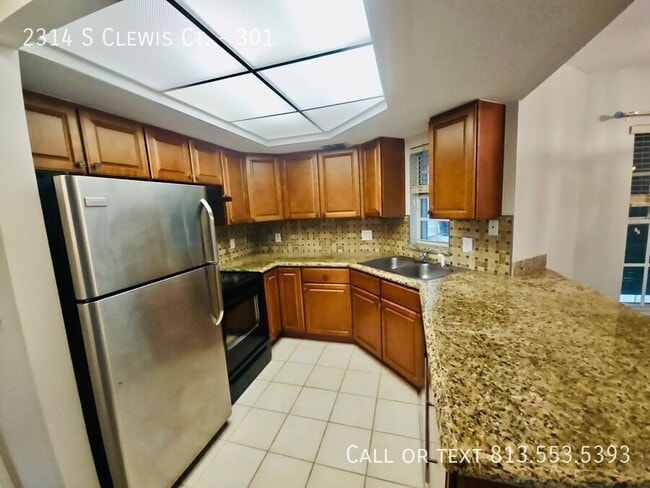 Building Photo - 2314 S Clewis Ct