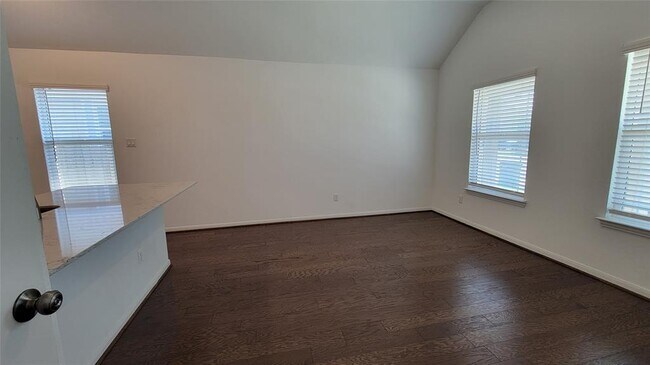 Building Photo - 505 Panzano Dr