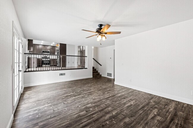 Building Photo - 7085 Valley Forge Dr