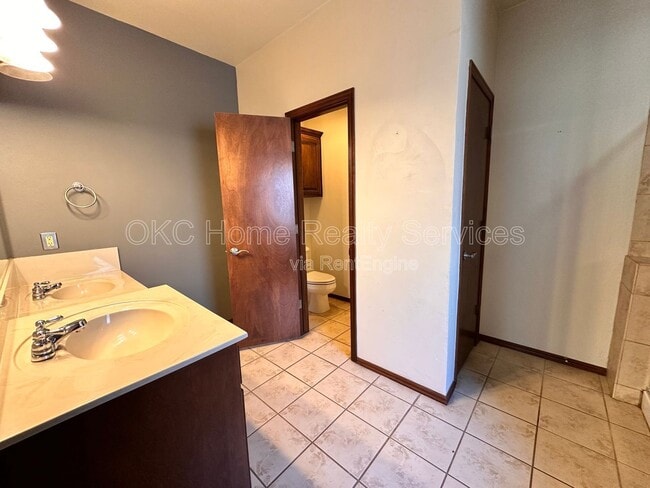 Building Photo - 13204 SW 2nd Terrace