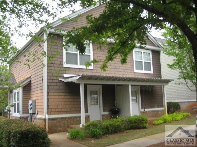 Primary Photo - LEASING FOR IMMEDIATE MOVE IN!