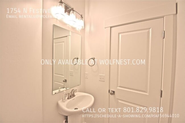 Building Photo - 1754 N Festive Wy