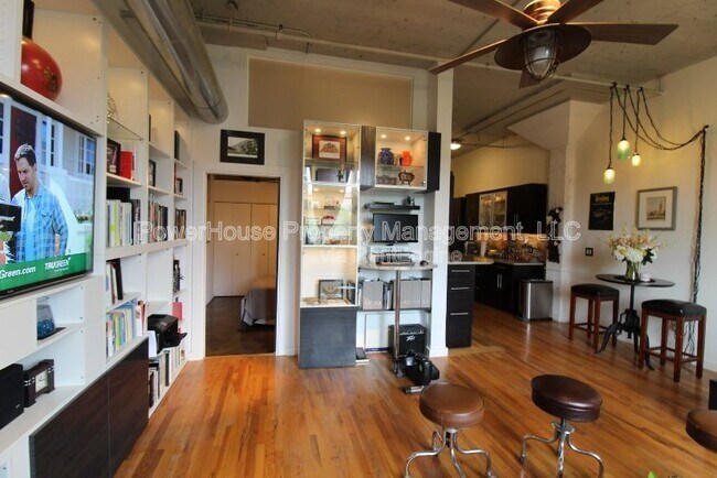 Building Photo - 172 Haynes St SW