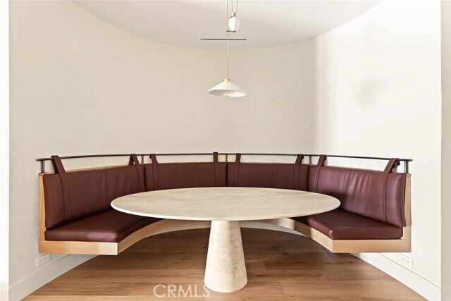 Building Photo - 738 San Lorenzo St