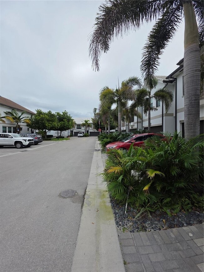 Building Photo - 4538 E Aqua Bella Ln