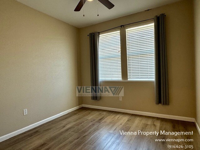 Building Photo - 2108 Las Palomas Loop