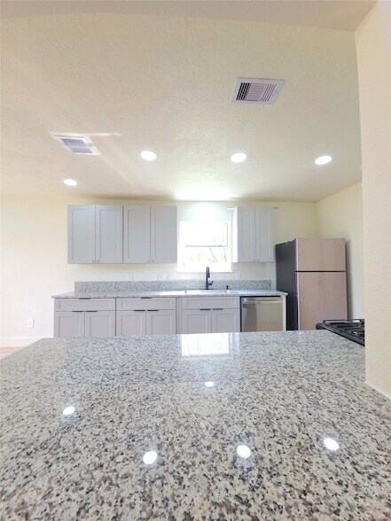 Building Photo - 6706 Dinner Creek Ct