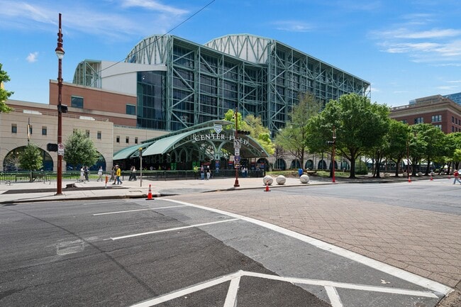 Building Photo - 1727 Hadley St