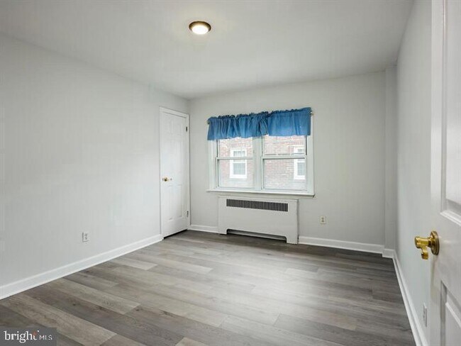 Building Photo - 1200 Angora Ave