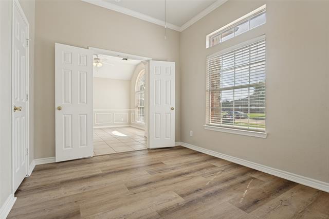 Building Photo - 903 Redbud Dr