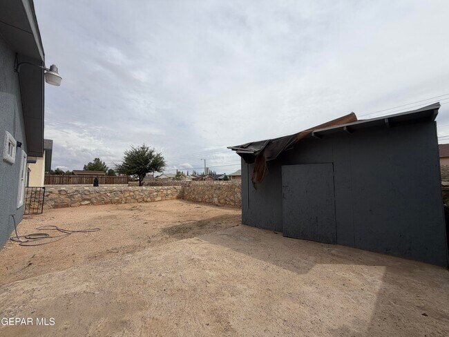 Building Photo - 3904 Tierra Marfil Rd