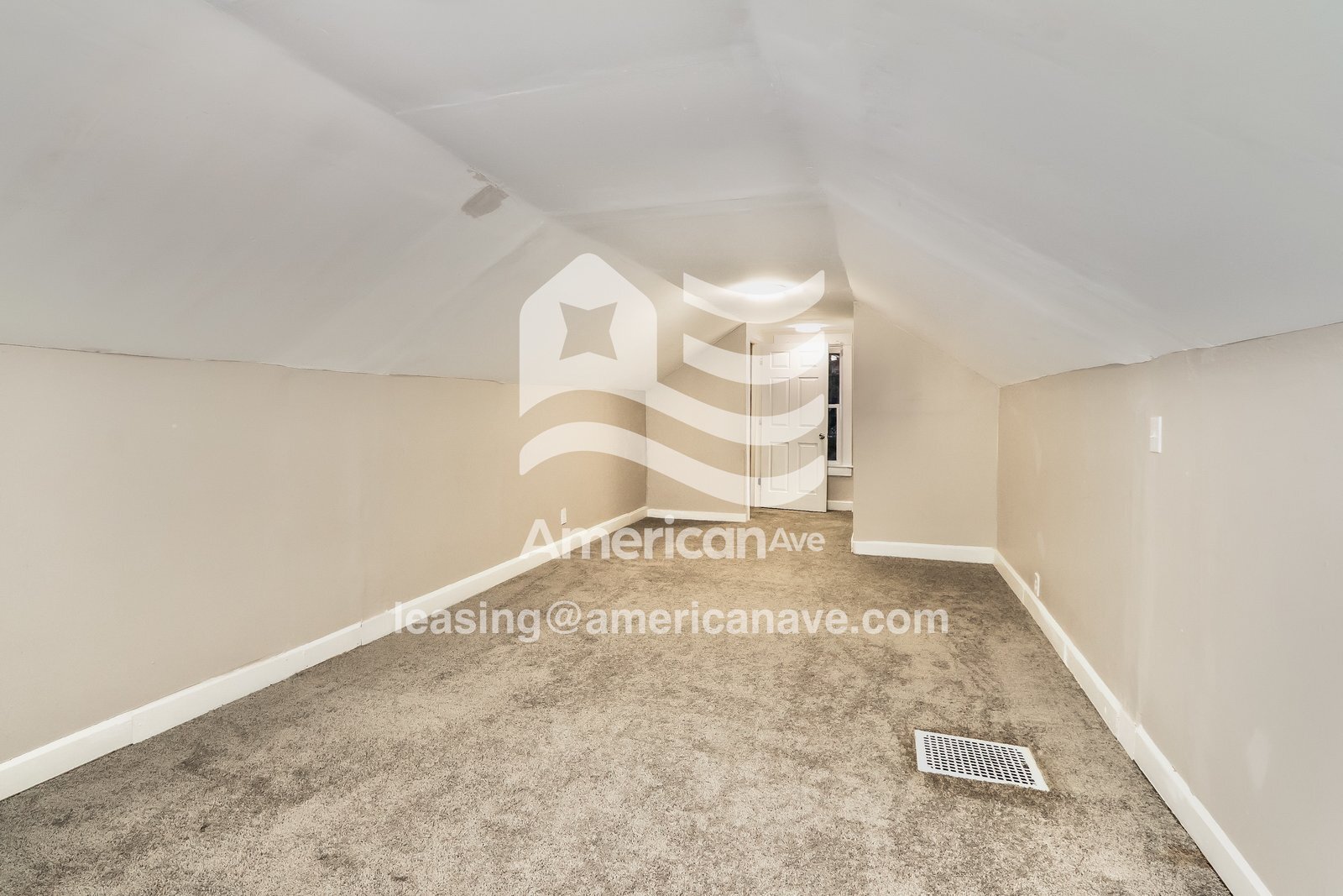 Building Photo - 125 N 39th St