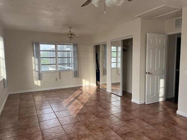 Building Photo - 4126 Gardner Dr