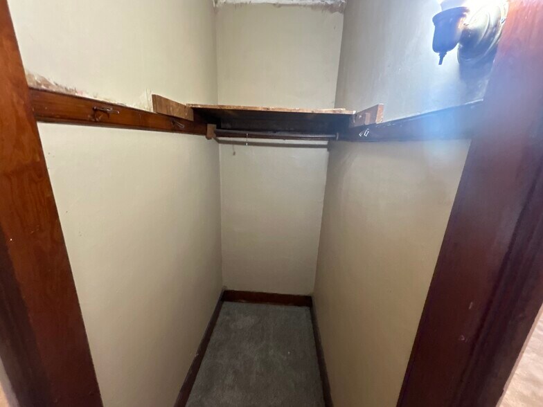 Building Photo - 425 Cumberland Ave