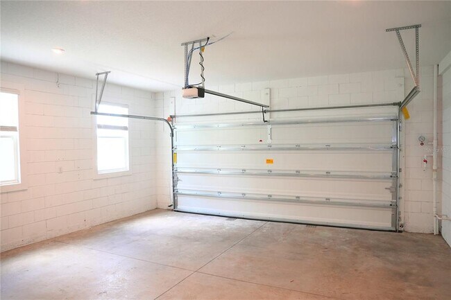 Building Photo - 12439 Shipwatch St