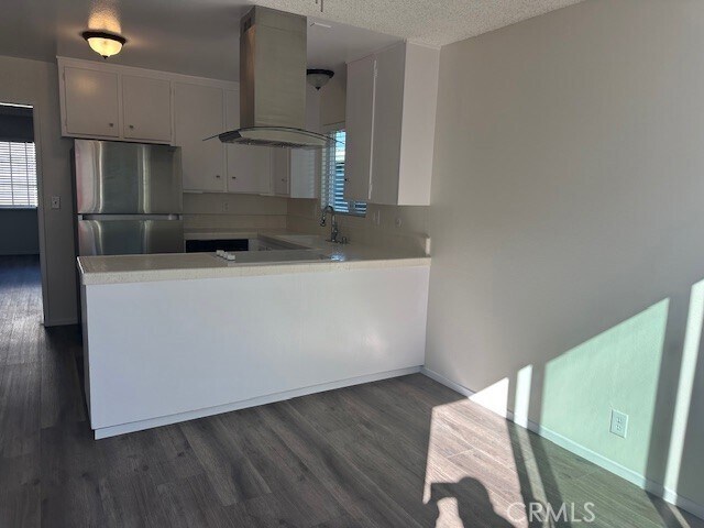 Building Photo - 1201 N California St