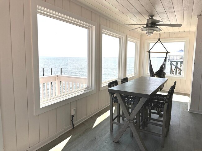 Building Photo - 2149 Fairfield Beach Rd