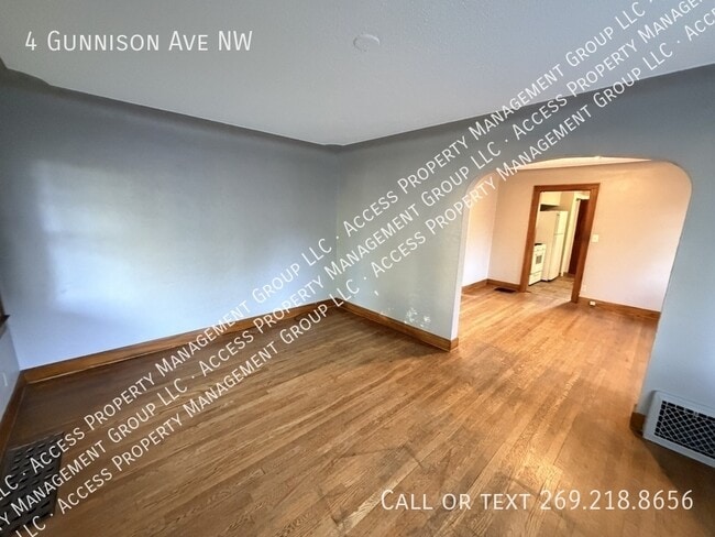 Building Photo - 4 Gunnison Ave NW