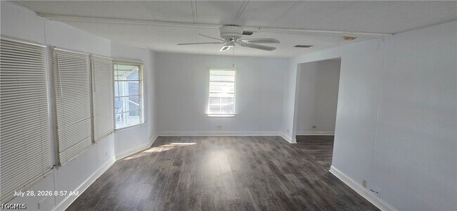 Building Photo - 612 Pine Grove Ct