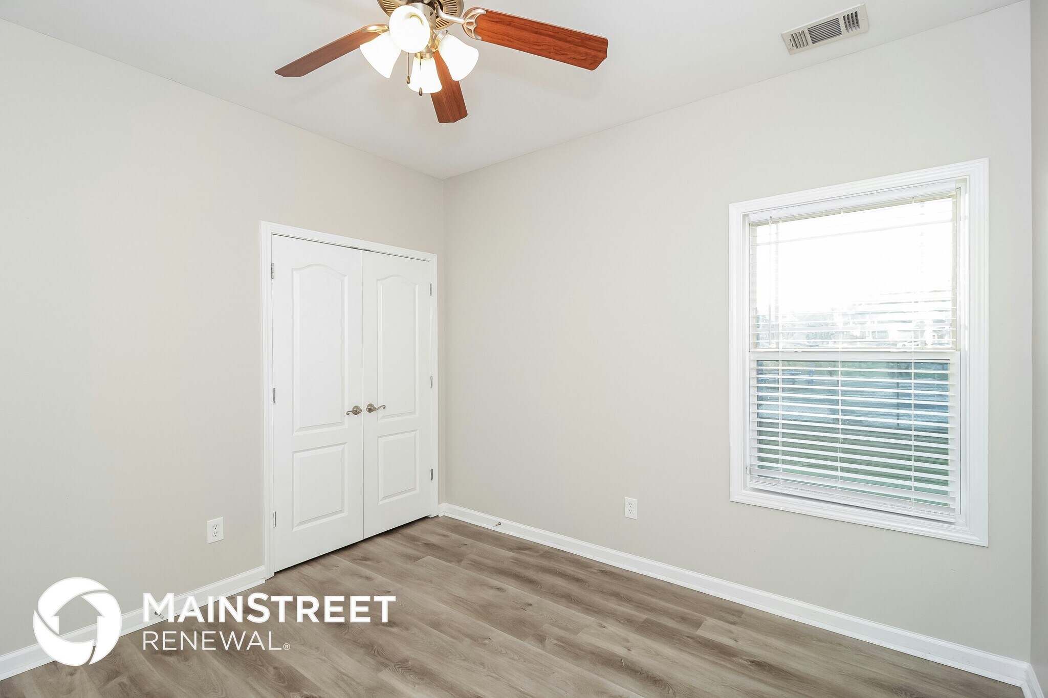 Building Photo - 203 Arbor Dr