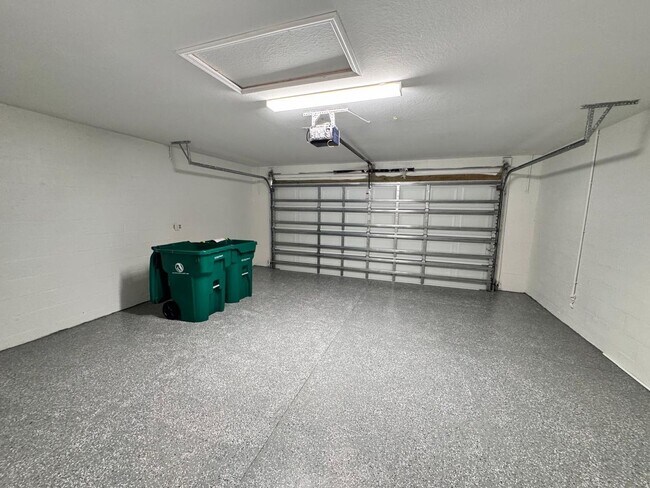 Building Photo - New Home Port Charlotte House For Rent