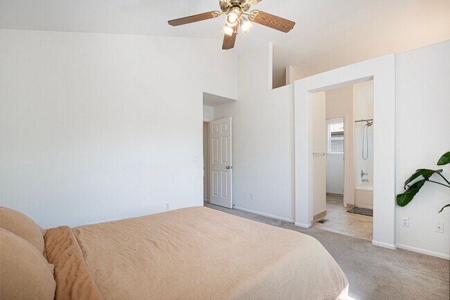 Building Photo - Beautiful 3-Bedroom Home for Rent