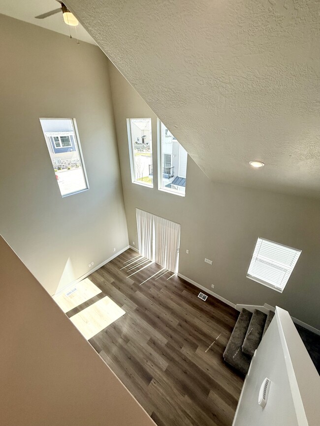 Building Photo - 1063 S 2760 E