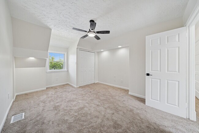 Building Photo - 5616 3rd St