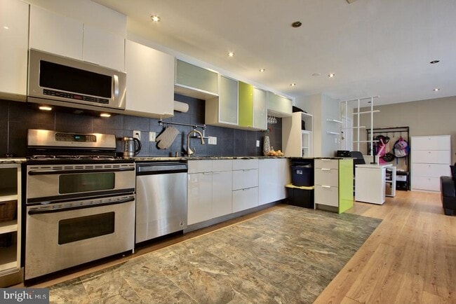 Building Photo - 10026 Fair Wds Dr