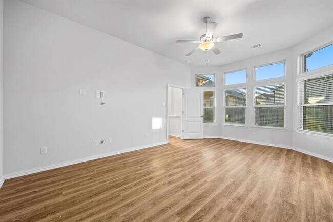 Building Photo - 117 Switch Bud Dr