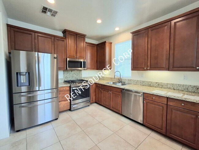 Building Photo - 28408 Camino Del Arte Dr