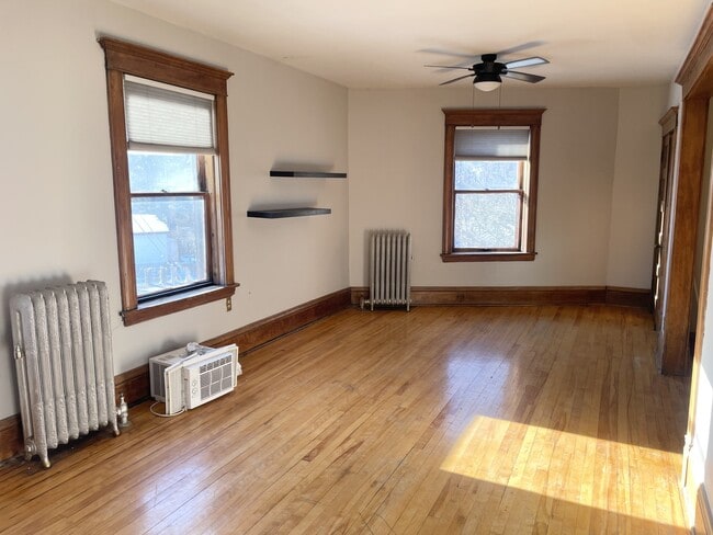 Floorplan - Raymond Flats