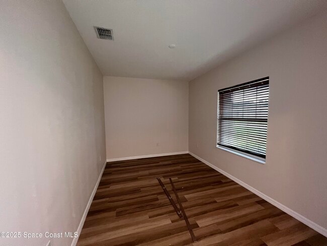 Building Photo - 774 Alfonso Ave SE