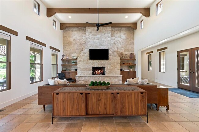 Building Photo - Resort Living in Desirable Eagle Idaho