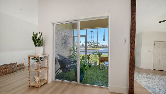 Building Photo - 3790 Parkridge Cir