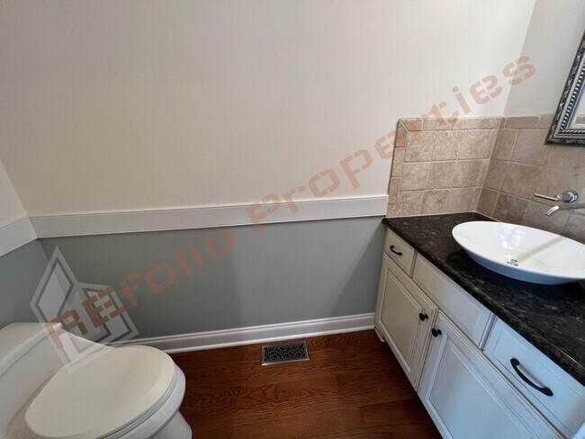 Building Photo - Elegant 3 Story 3 Bedroom Formal Model Tow...