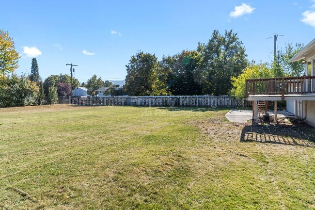 Building Photo - 119 S Barker Rd