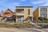 Building Photo - 2705 N Sayre Ave