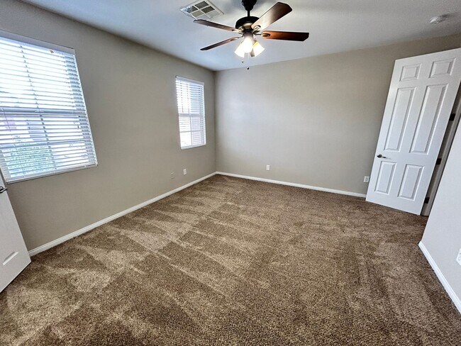 Building Photo - Beautiful 4/Bed/3Bath/2Car Two-Story Home with Loft and Office in Providence!