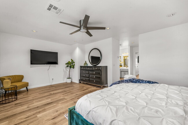 Building Photo - 57495 Buena Suerte Rd