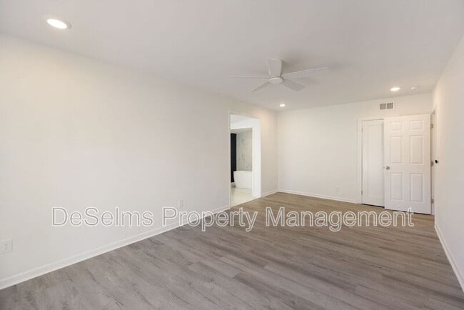 Building Photo - 4204 Brush Hill Rd