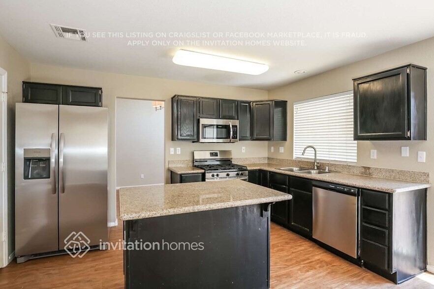 Building Photo - 7413 Sunspot Dr