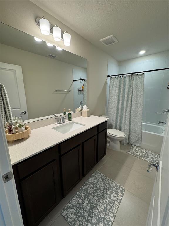 Building Photo - 2701 Serenity Gdn Dr