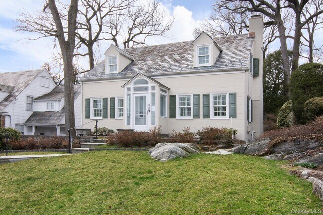 Building Photo - 68 Wildway