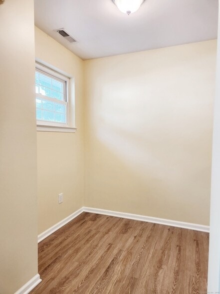 Building Photo - 30 Woodhill Rd
