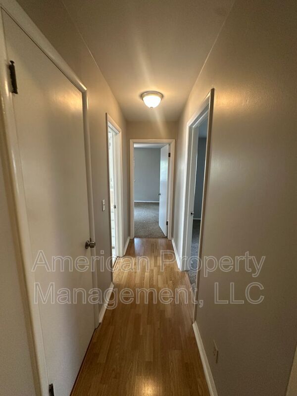 Building Photo - 4512 S Kingston Ave