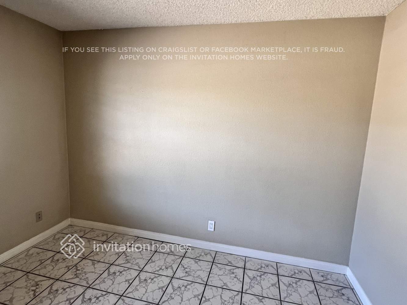 Building Photo - 346 Fuente Dr