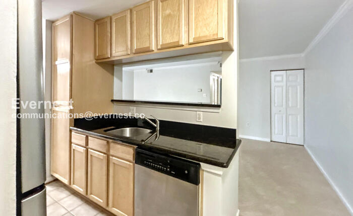 Building Photo - 15522 Horseshoe Ln