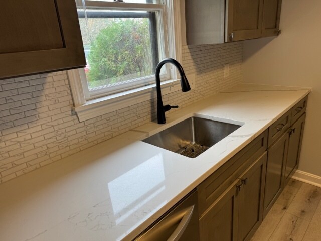 Kitchen - 33 Drake Rd